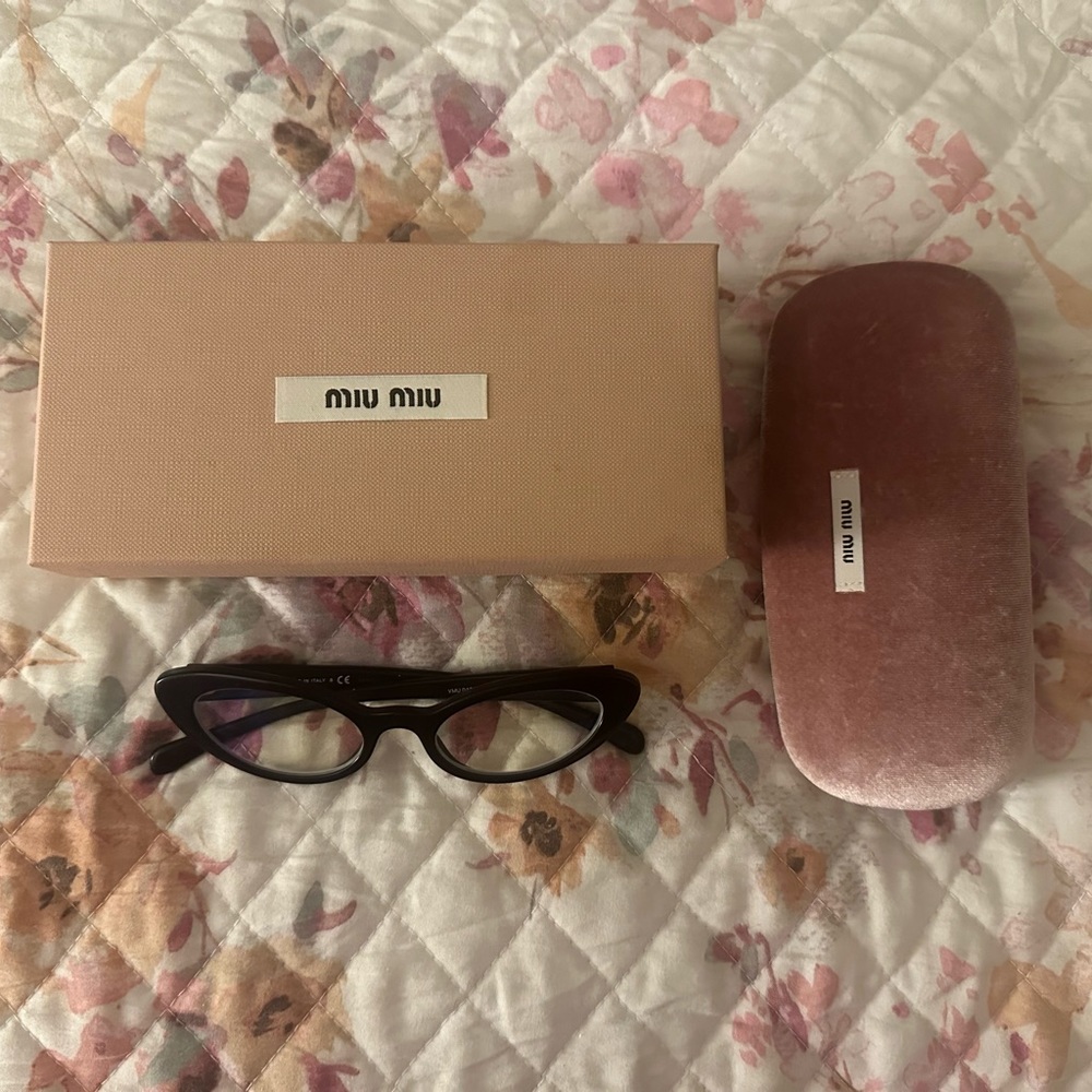 MIU MIU glasses